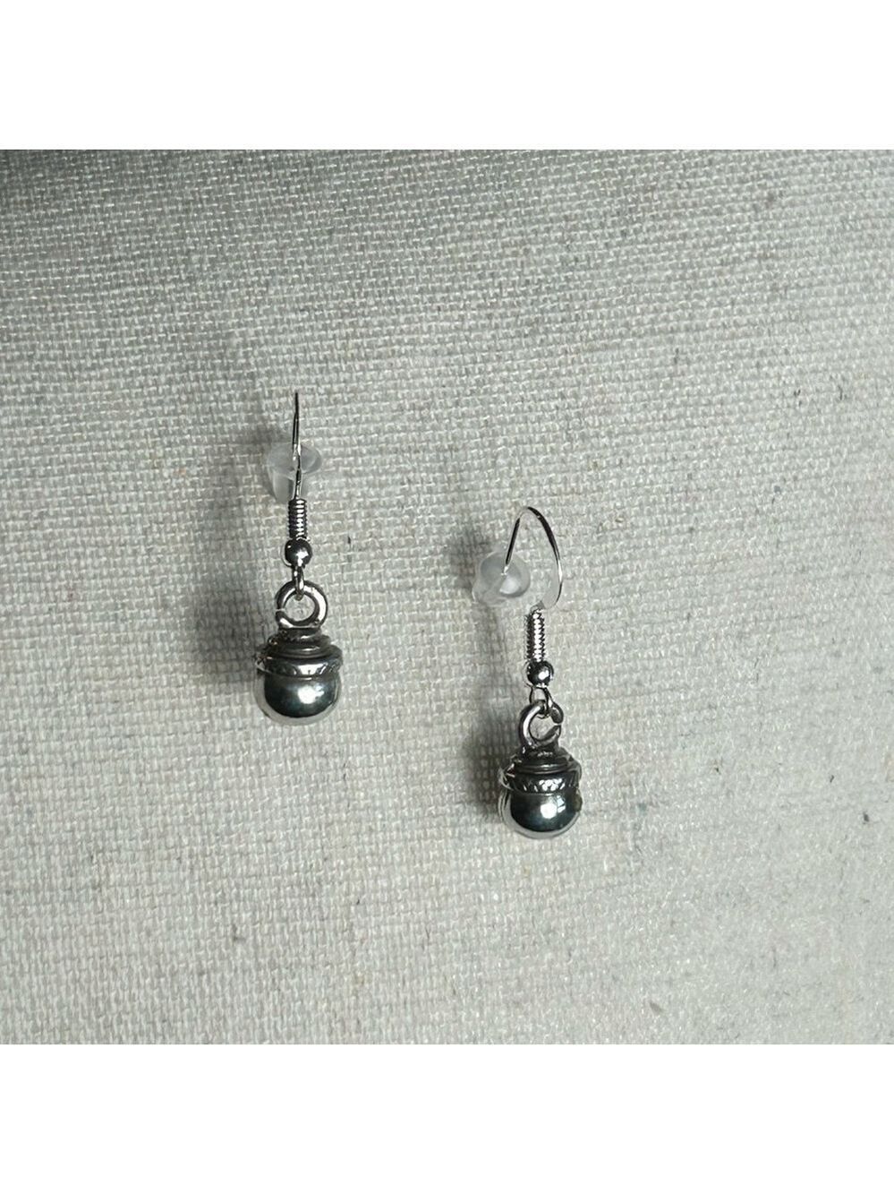Acorn Dangle Earrings Silver Tone 3/4" Drop